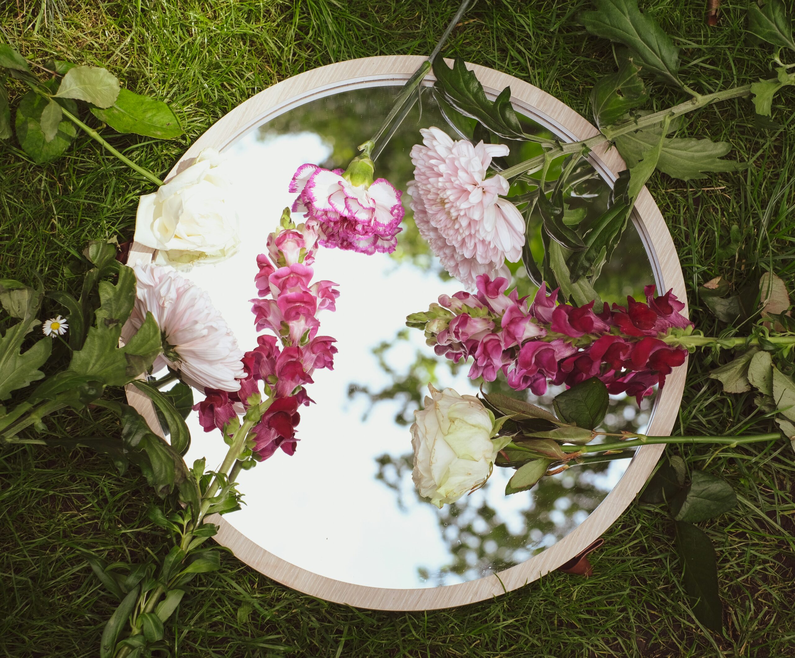 bryony-elena-19iAA8R04UQ-unsplash
